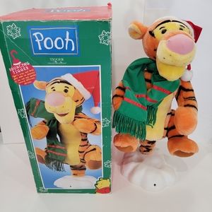 Vintage Disney Christmas Tigger 30" Telco Animated Musical Motion-ette with Box